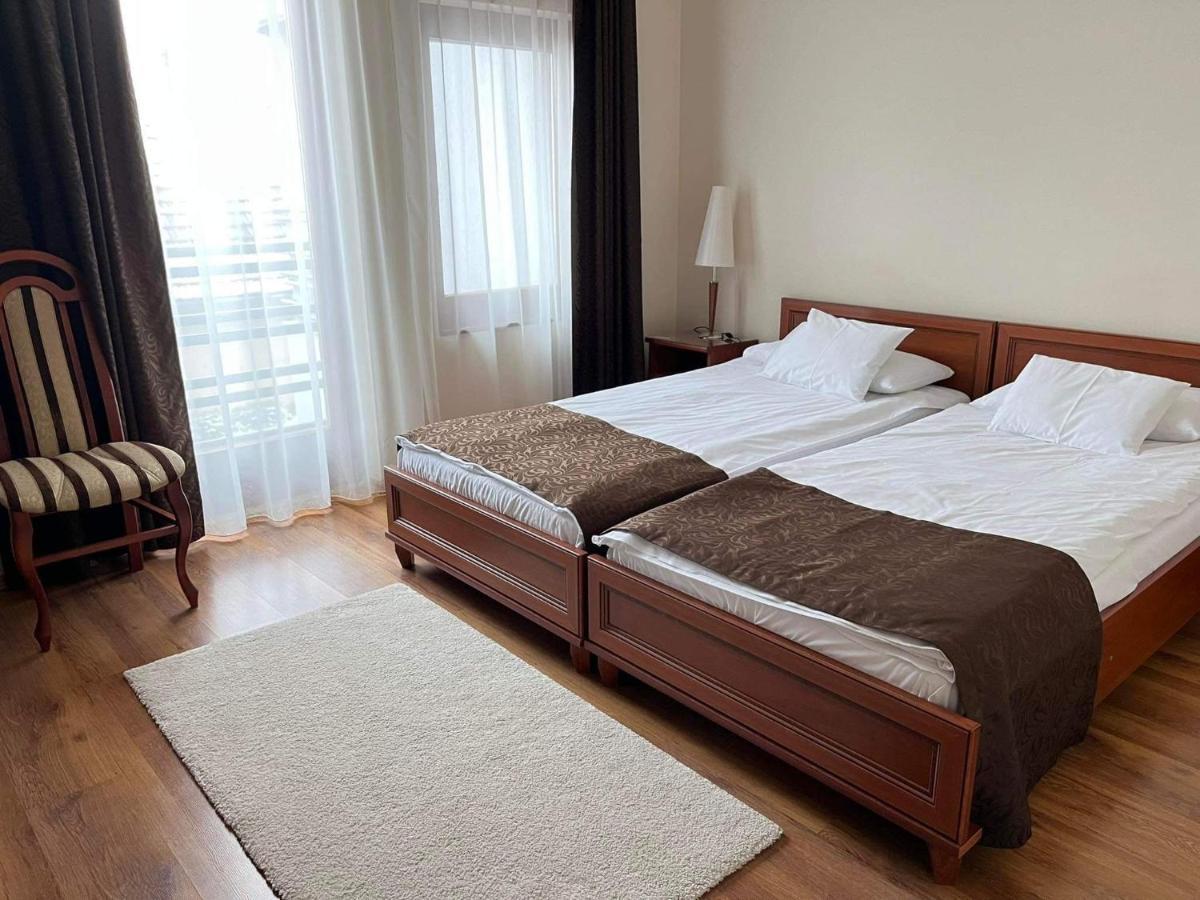 Brill Hotel Bekescsaba Dış mekan fotoğraf