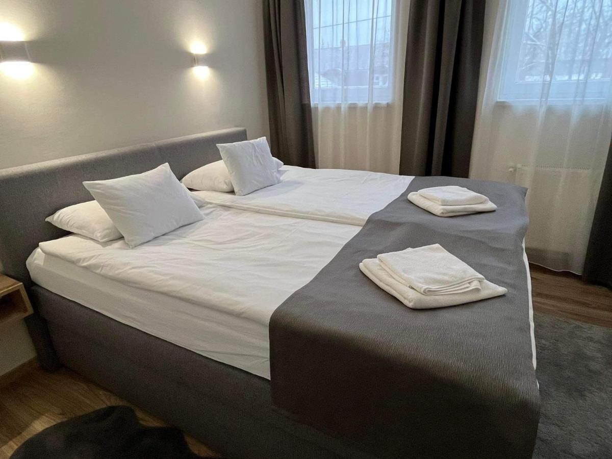 Brill Hotel Bekescsaba Dış mekan fotoğraf