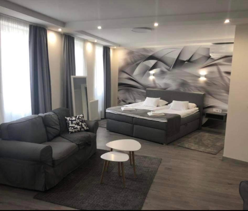 Brill Hotel Bekescsaba Dış mekan fotoğraf