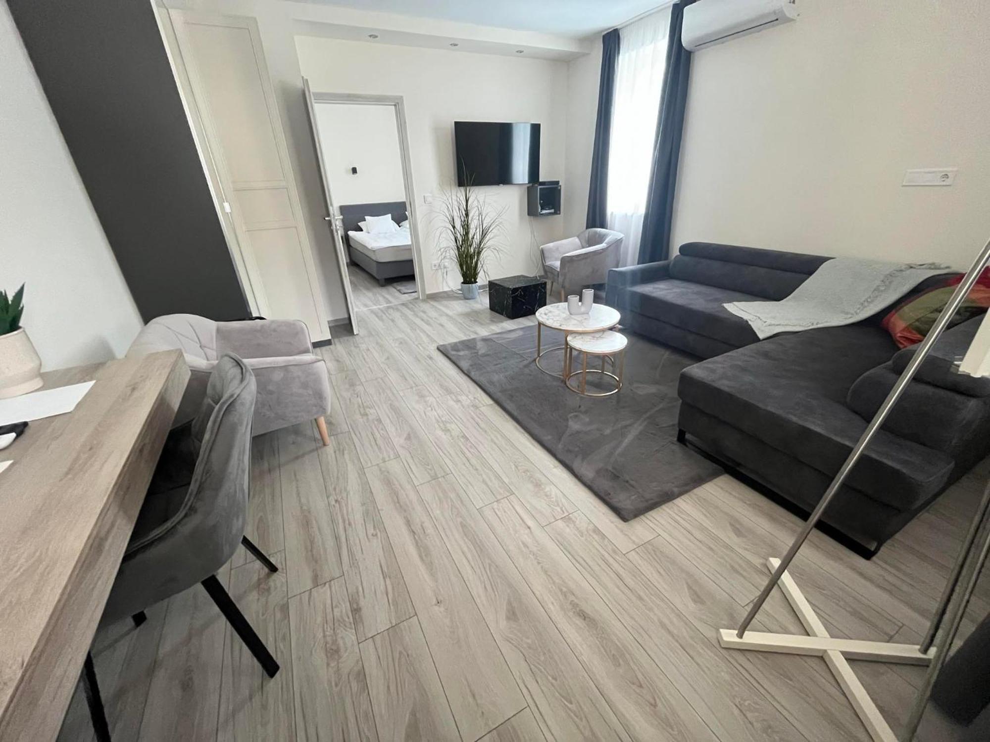 Brill Hotel Bekescsaba Dış mekan fotoğraf